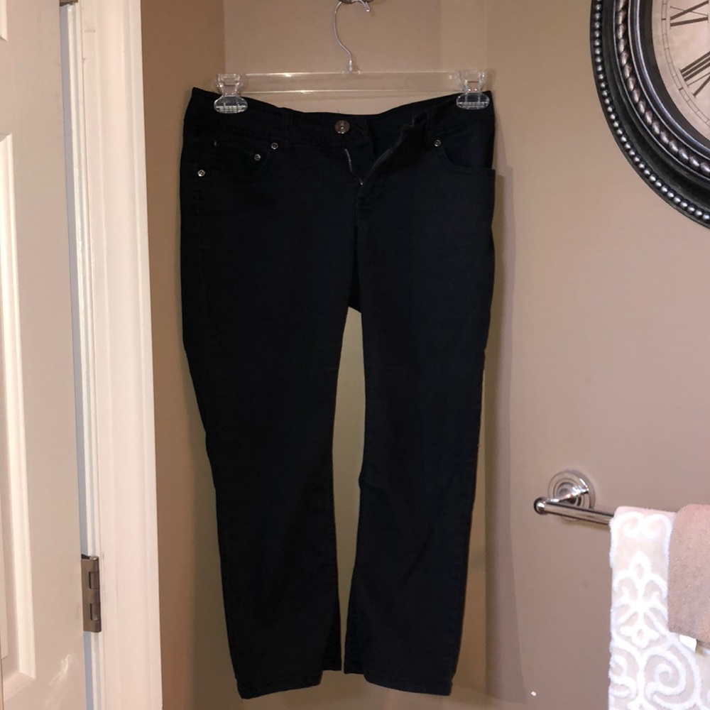 Stretch capris